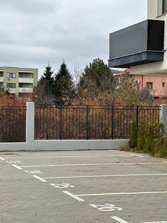 Touchdown Apartment Near Bucharest Airport Otopeni Exterior foto